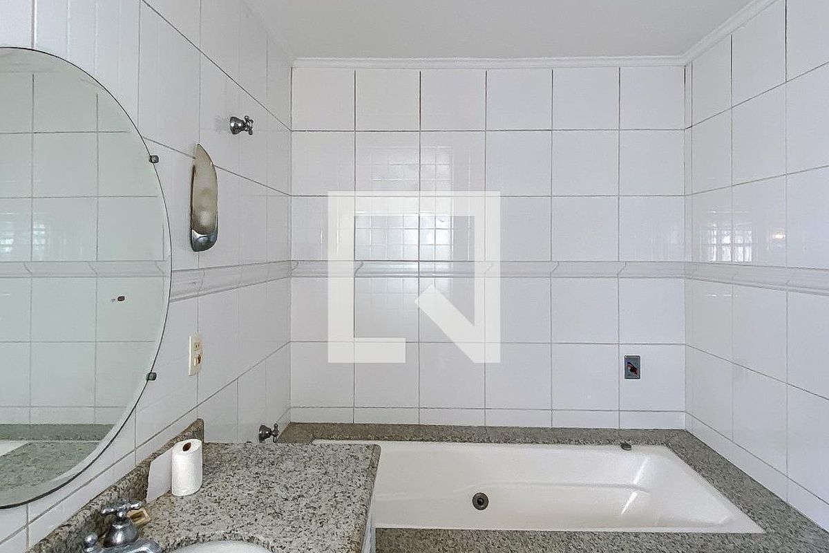 Casa, 4 quartos, 257 m² - Foto 24