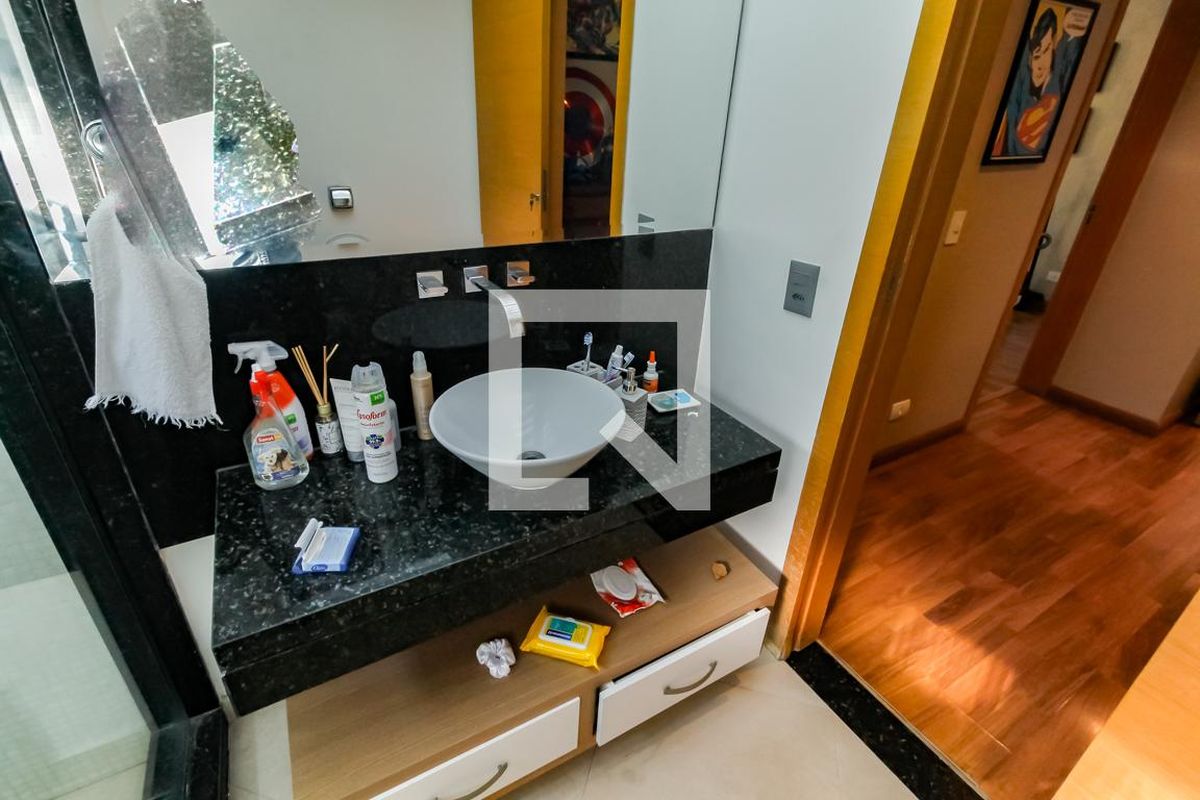 Apartamento, 3 quartos, 200 m² - Foto 11