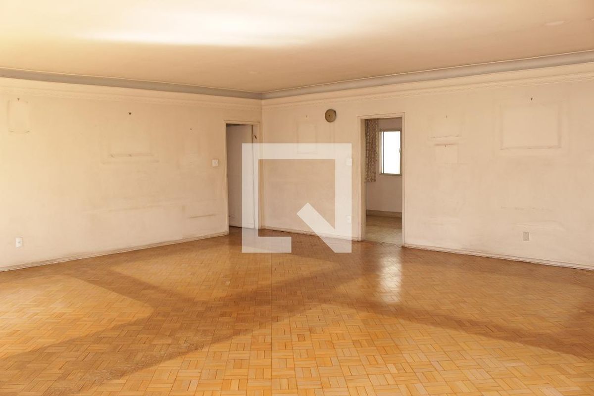 Apartamento, 3 quartos, 220 m² - Foto 1