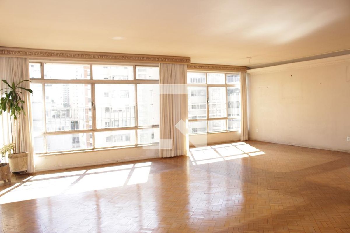 Apartamento, 3 quartos, 220 m² - Foto 2