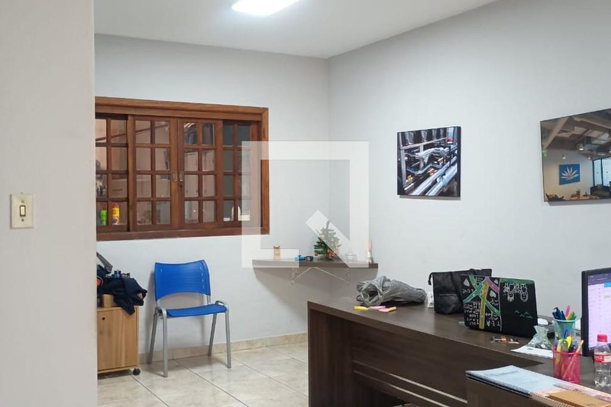Casa, 3 quartos, 200 m² - Foto 8