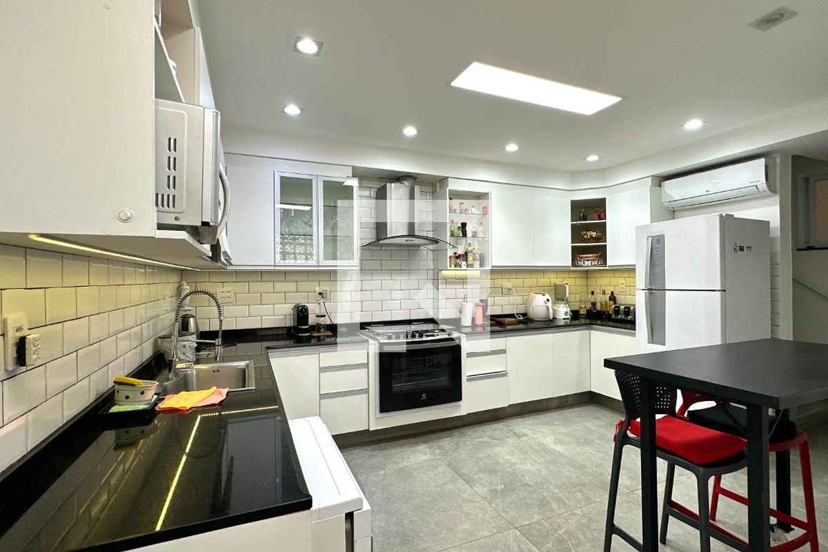 Apartamento, 4 quartos, 200 m² - Foto 37