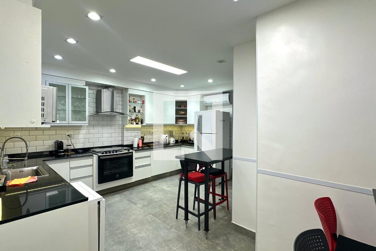 Apartamento, 4 quartos, 200 m² - Foto 36