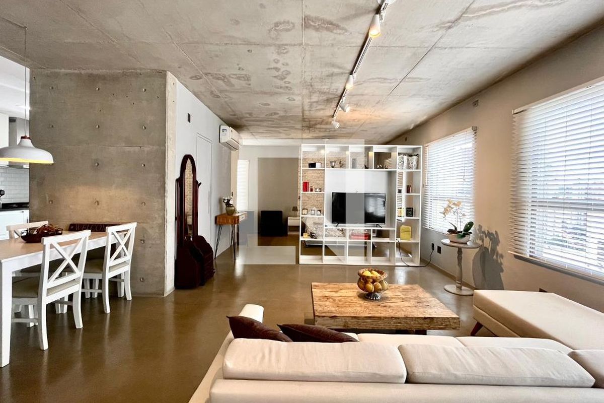 Apartamento à Venda - Cambuí, 1 Quarto,  70 m2 em , Campinas - sp | SoloBR