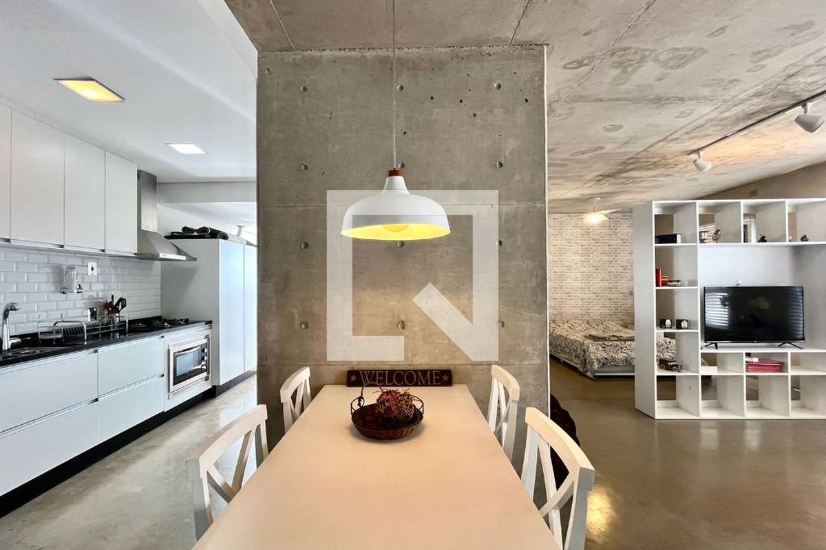 Apartamento à Venda - Cambuí, 1 Quarto,  70 m2 em , Campinas - sp | SoloBR