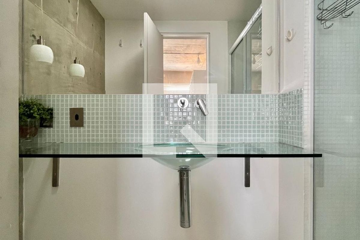 Apartamento à Venda - Cambuí, 1 Quarto,  70 m2 em , Campinas - sp | SoloBR