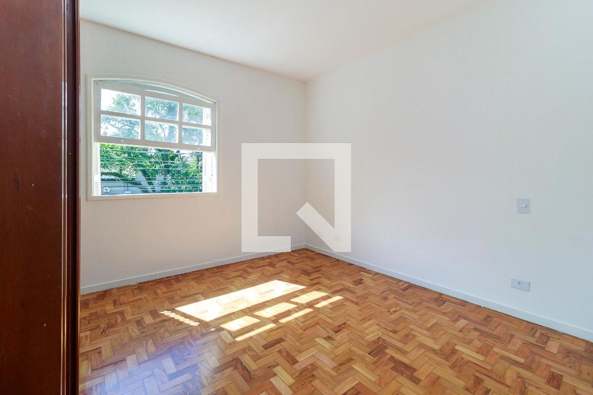 Casa, 4 quartos, 180 m² - Foto 31