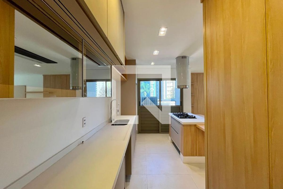 Apartamento à Venda - Cambuí, 3 Quartos,  156 m2 em , Campinas - sp | SoloBR