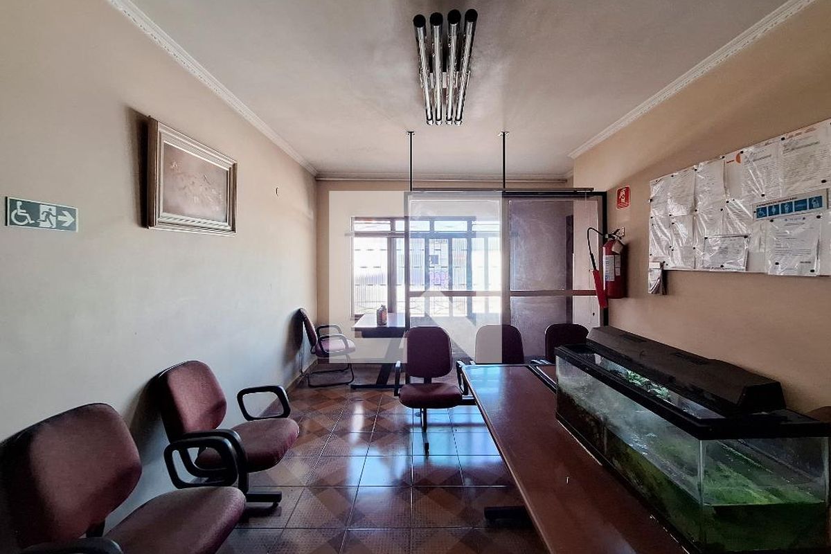 Casa, 3 quartos, 247 m² - Foto 3