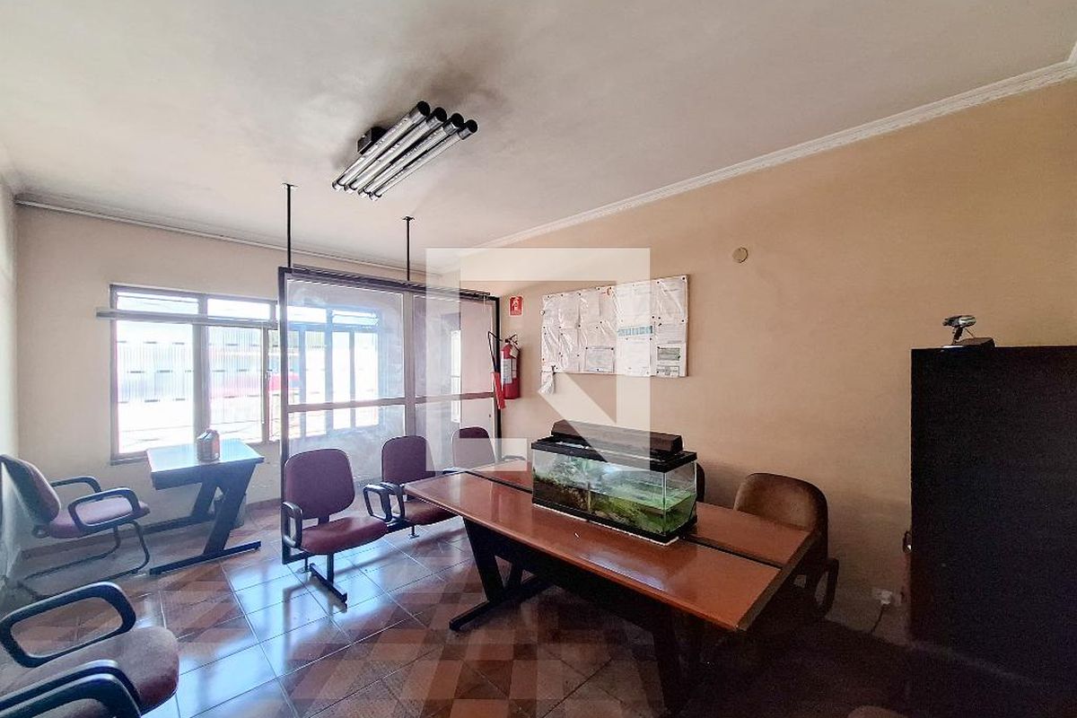 Casa, 3 quartos, 247 m² - Foto 2