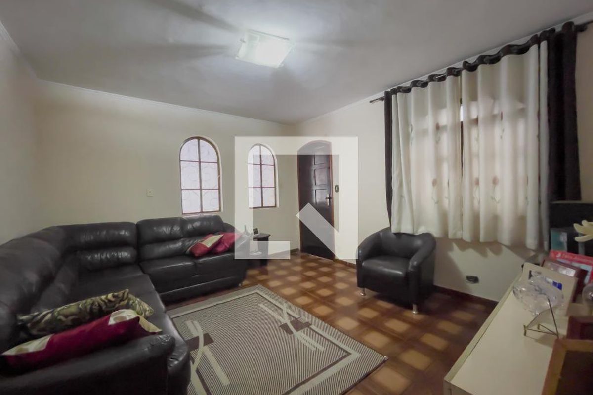 Casa, 4 quartos, 208 m² - Foto 1