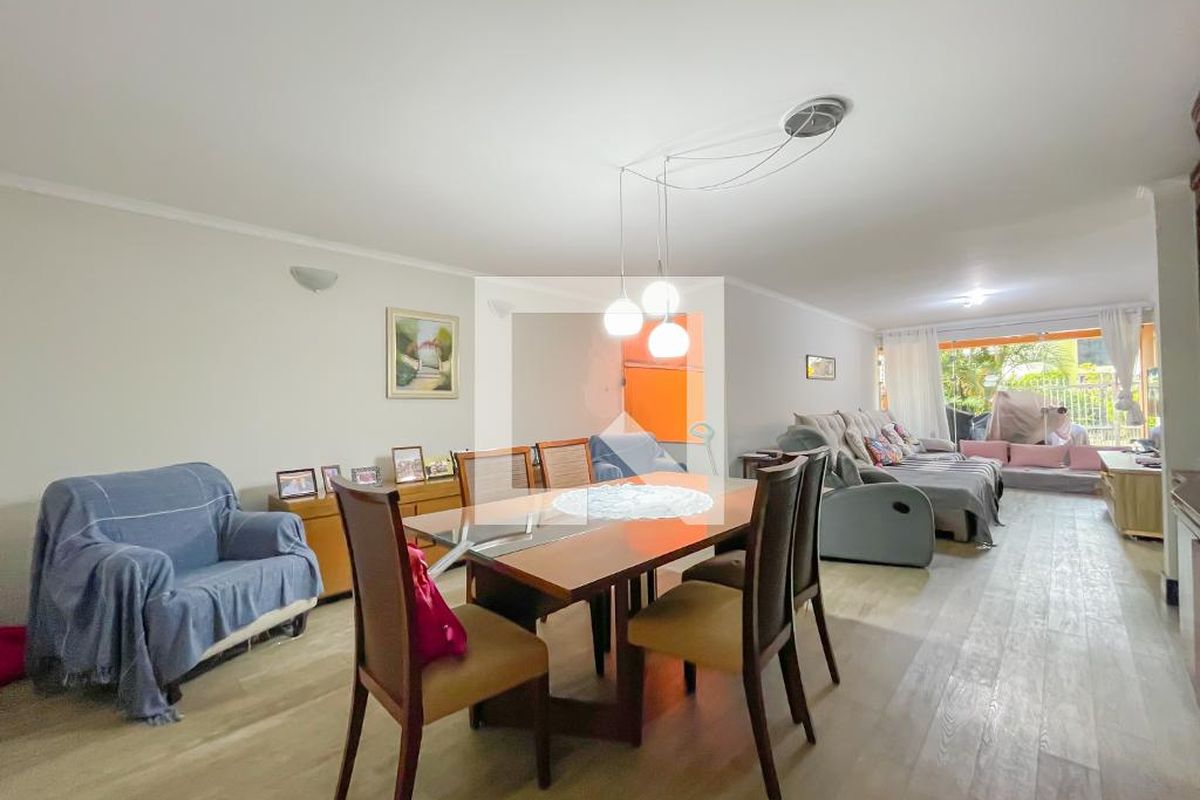 Casa, 5 quartos, 333 m² - Foto 1