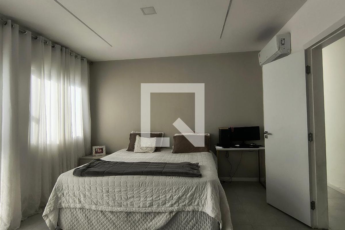 Casa, 3 quartos, 240 m² - Foto 12
