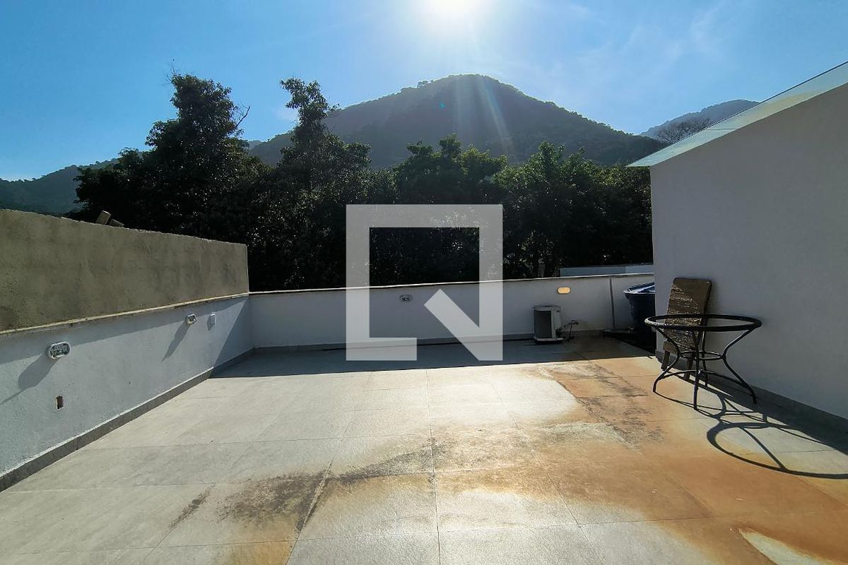Casa, 3 quartos, 240 m² - Foto 37