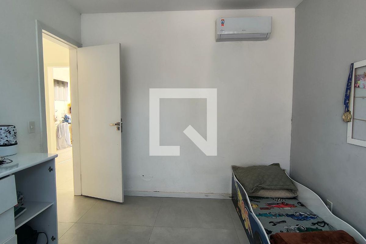 Casa, 3 quartos, 240 m² - Foto 30
