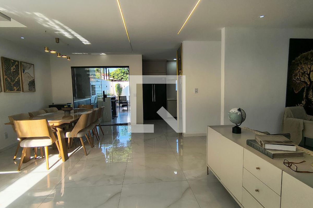 Casa, 3 quartos, 240 m² - Foto 3