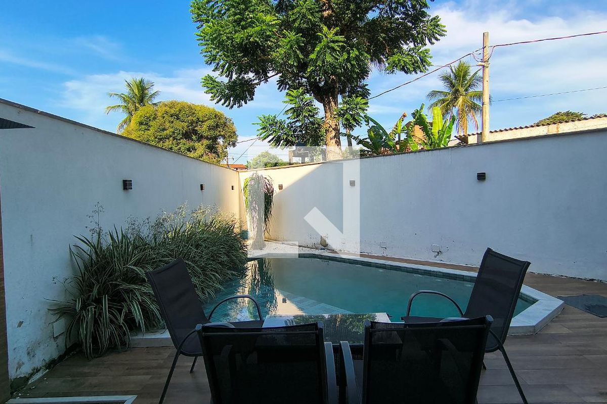 Casa, 3 quartos, 240 m² - Foto 48