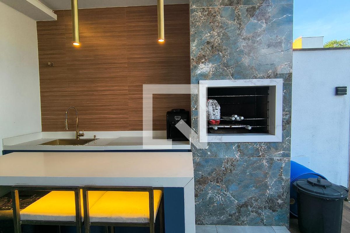 Casa, 3 quartos, 240 m² - Foto 47