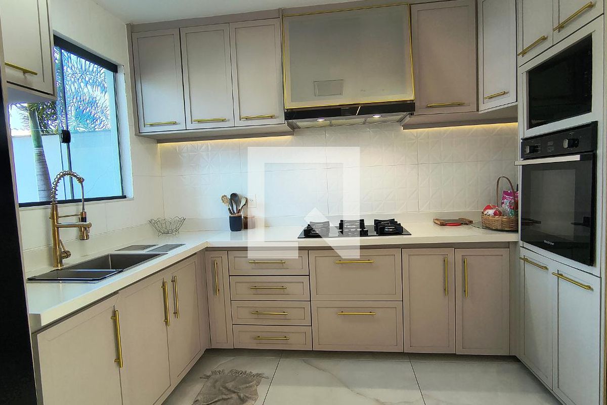 Casa, 3 quartos, 240 m² - Foto 45