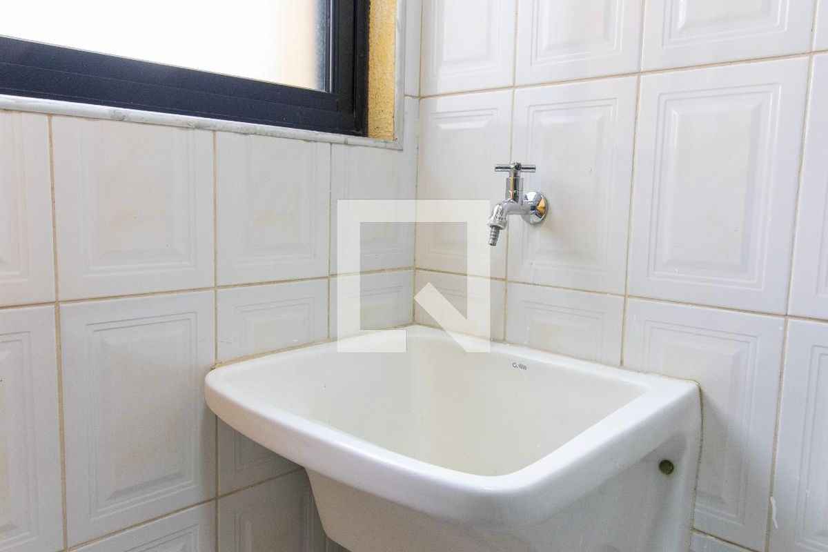 Apartamento à Venda - Mansões Santo Antônio, 2 Quartos,  70 m2 em , Campinas - sp | SoloBR