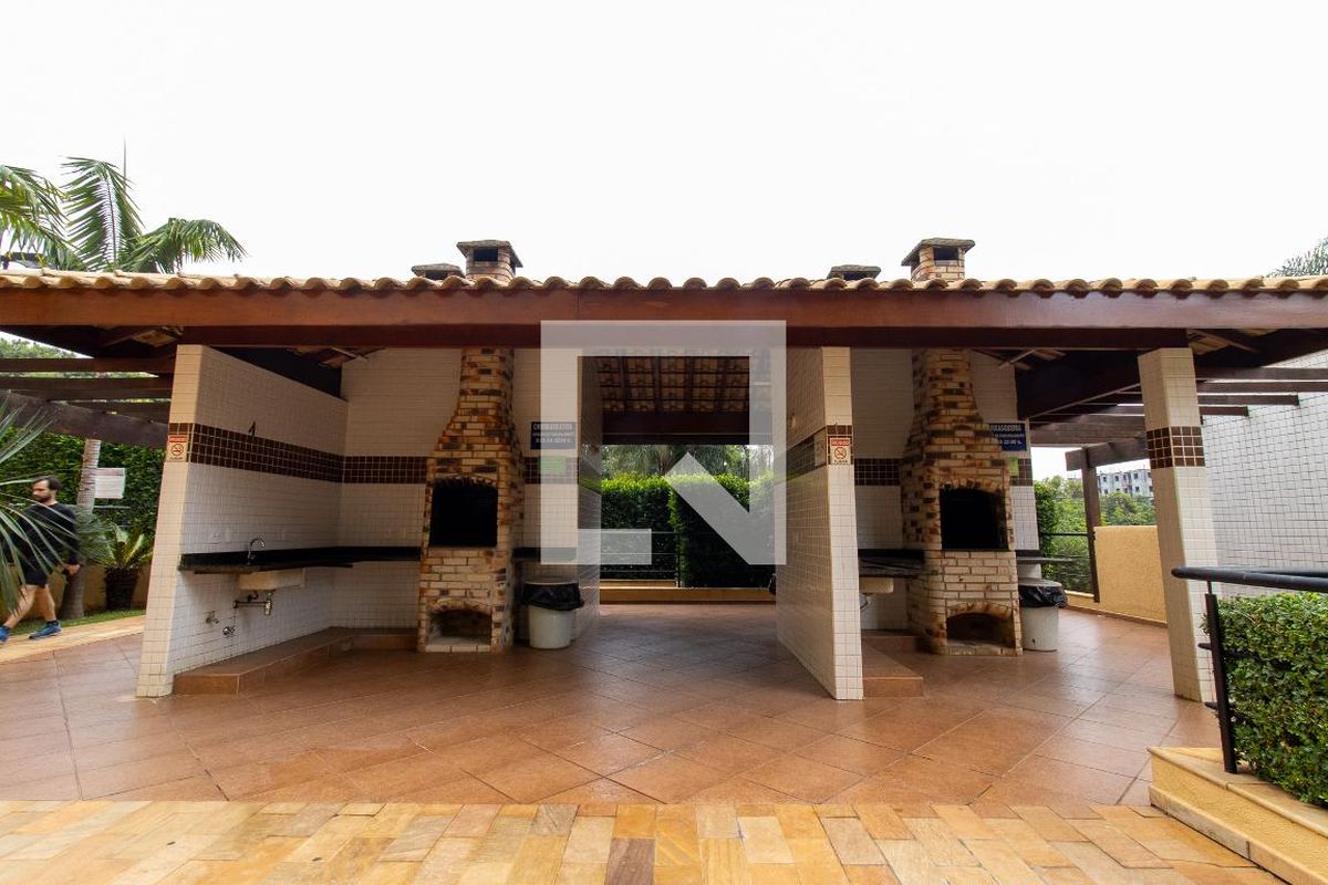 Apartamento à Venda - Mansões Santo Antônio, 2 Quartos,  70 m2 em , Campinas - sp | SoloBR