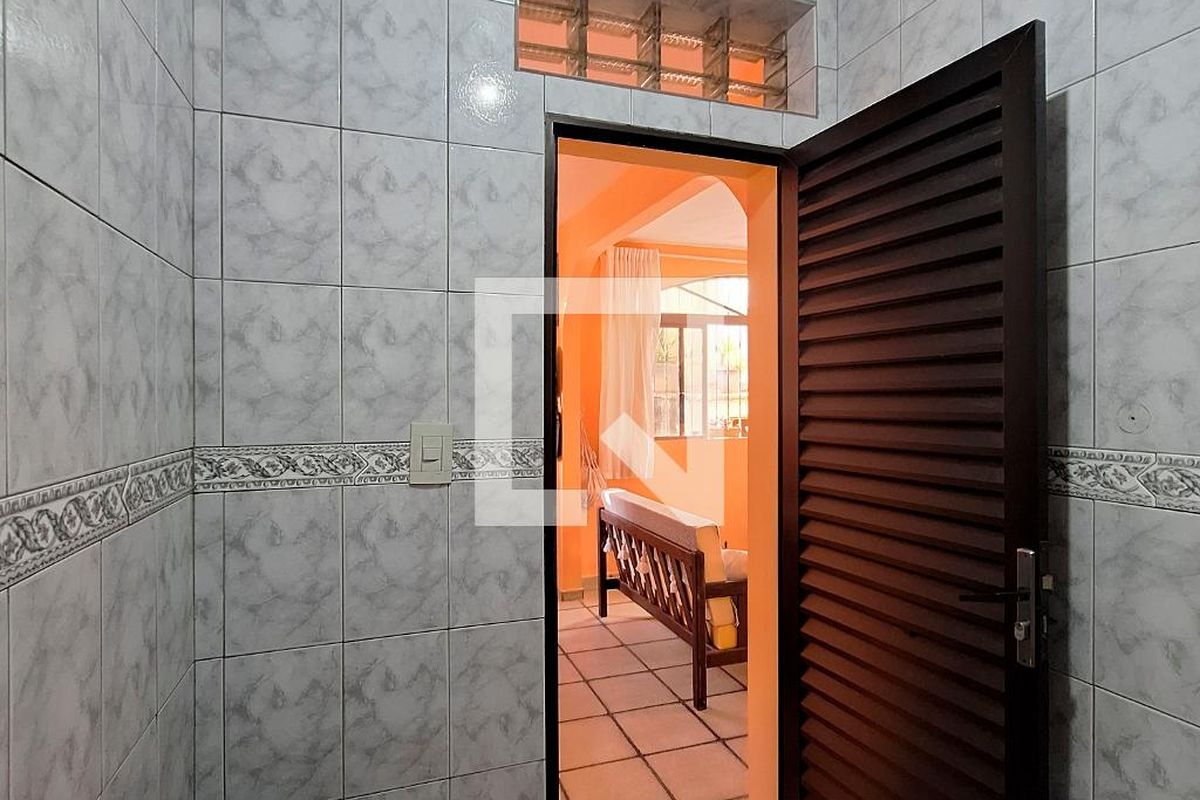 Casa, 4 quartos, 215 m² - Foto 8