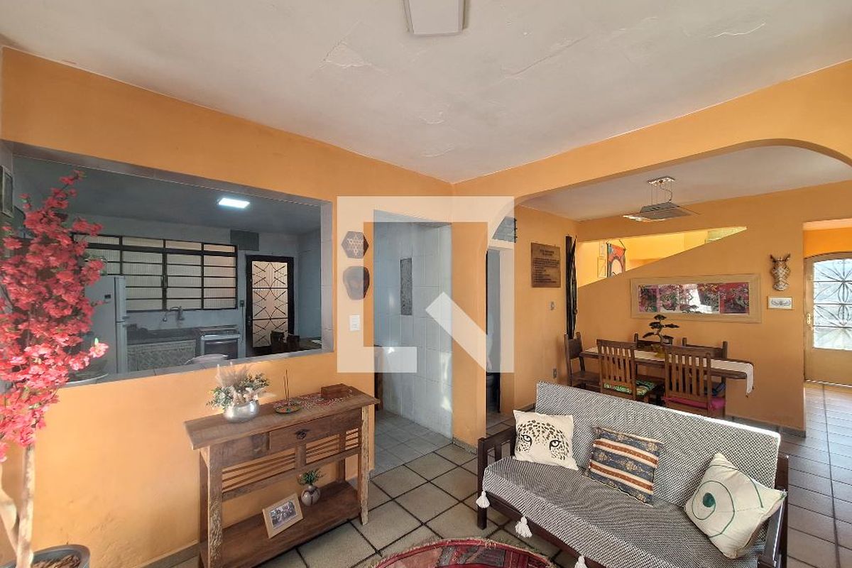 Casa, 4 quartos, 215 m² - Foto 4