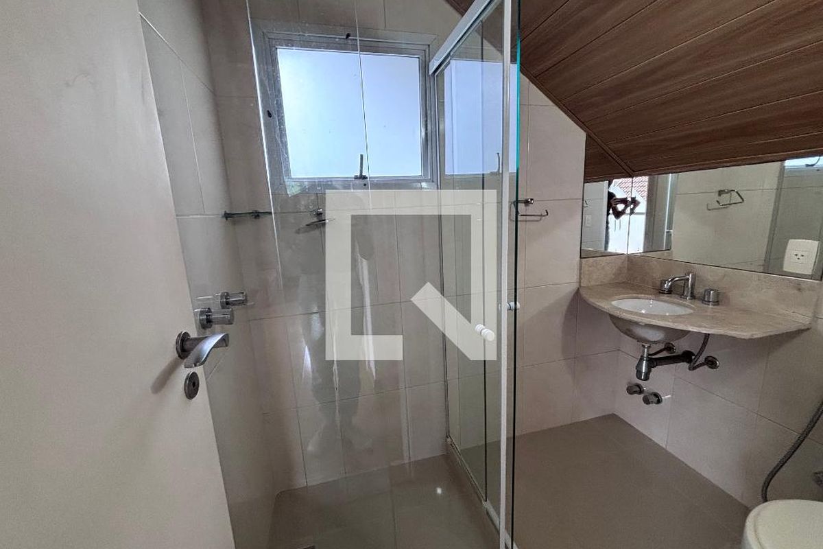 Casa, 4 quartos, 240 m² - Foto 55