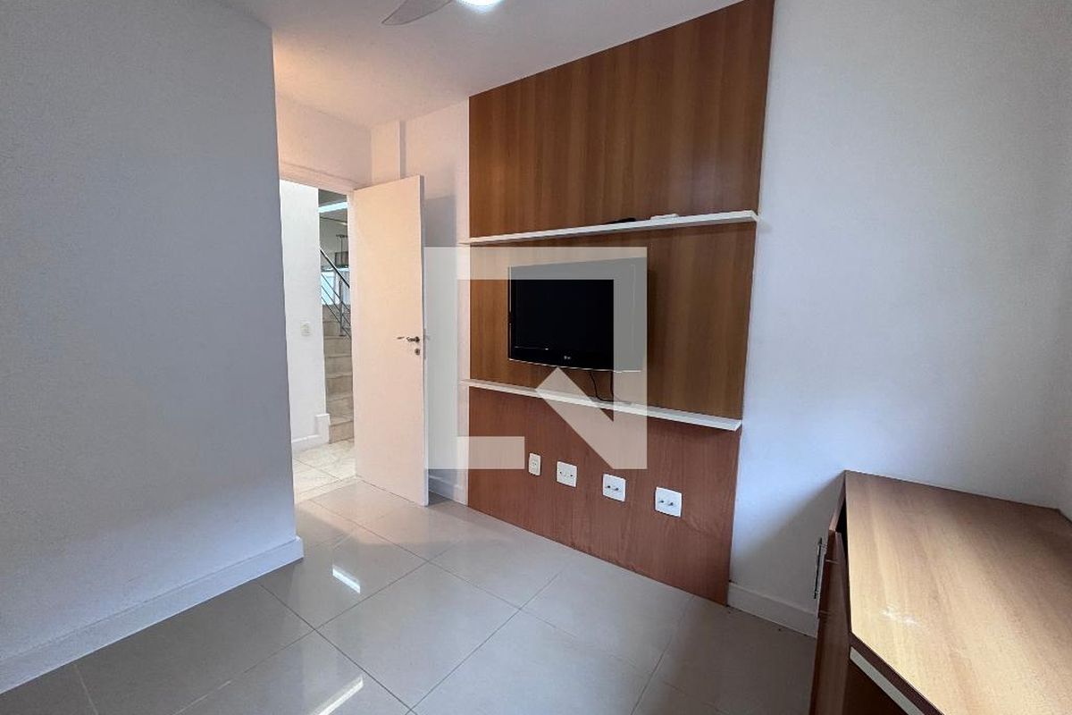 Casa, 4 quartos, 240 m² - Foto 12