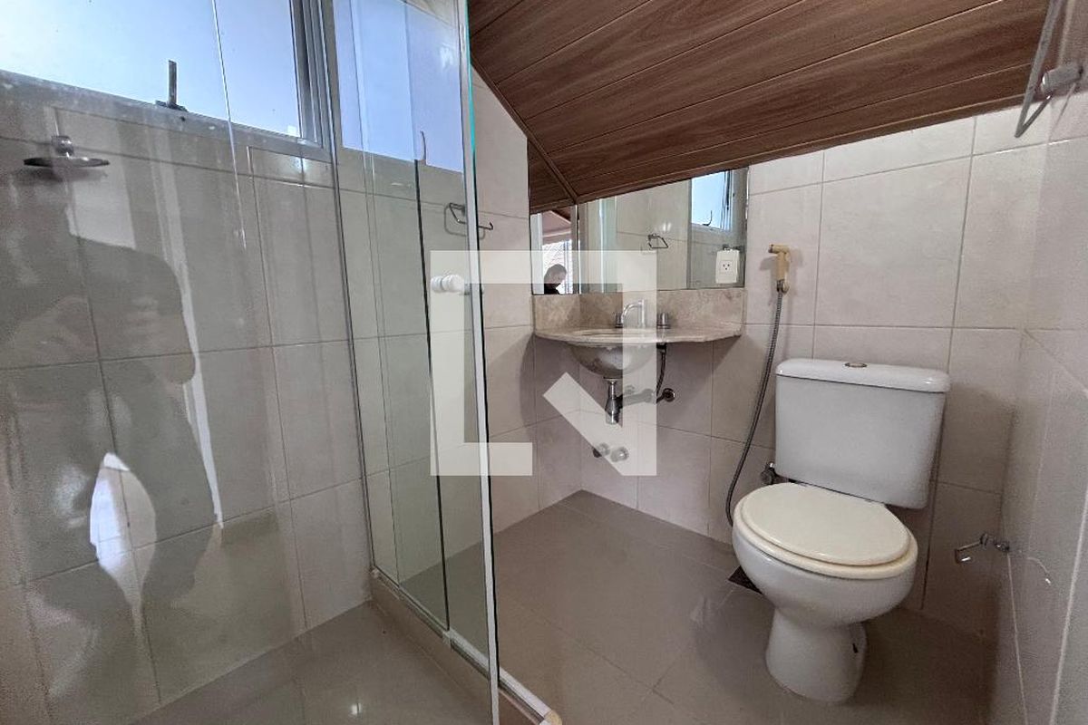 Casa, 4 quartos, 240 m² - Foto 57