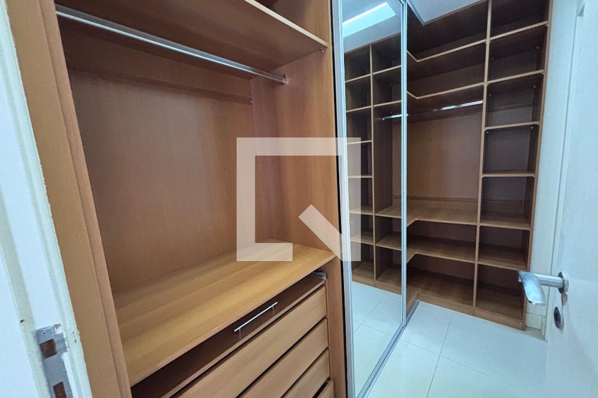 Casa, 4 quartos, 240 m² - Foto 27