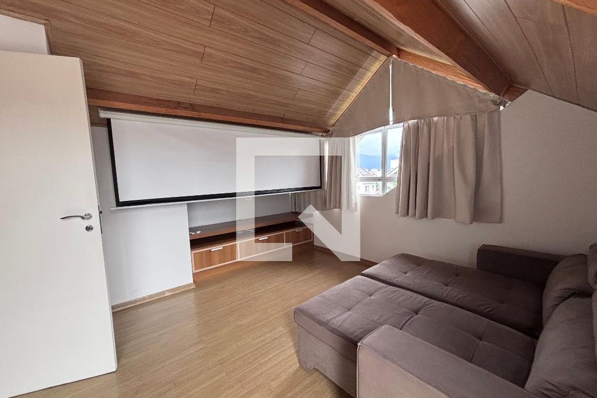 Casa, 4 quartos, 240 m² - Foto 51