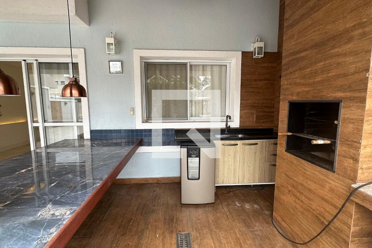 Casa, 4 quartos, 240 m² - Foto 69