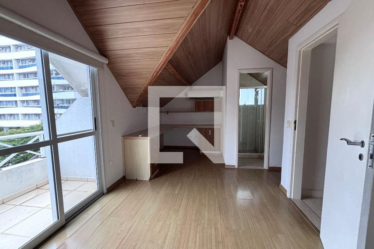 Casa, 4 quartos, 240 m² - Foto 53
