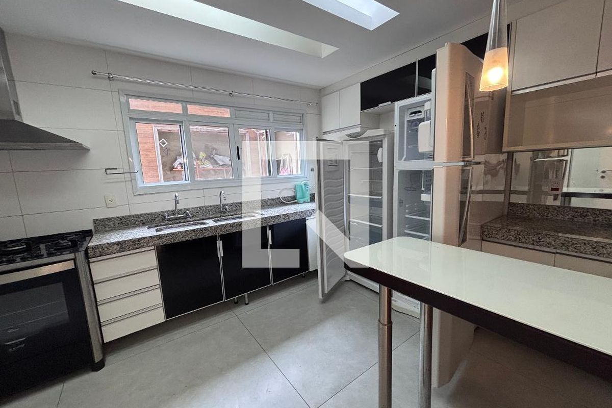Casa, 4 quartos, 240 m² - Foto 59
