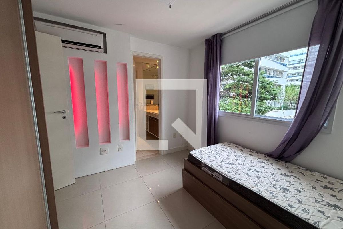 Casa, 4 quartos, 240 m² - Foto 46