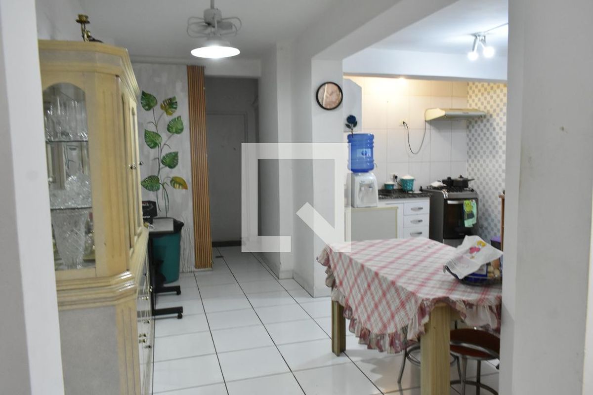 Casa, 3 quartos, 210 m² - Foto 35