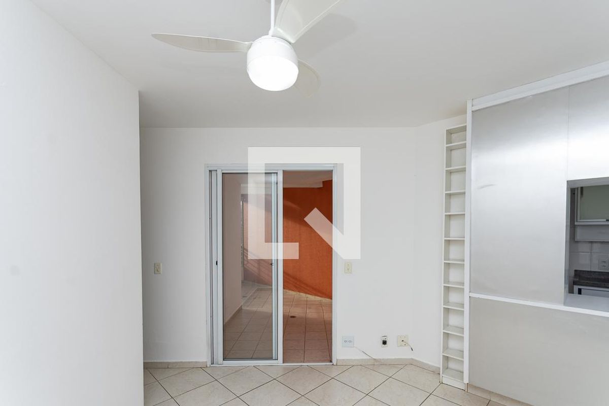 Apartamento, 2 quartos, 57 m² - Foto 2