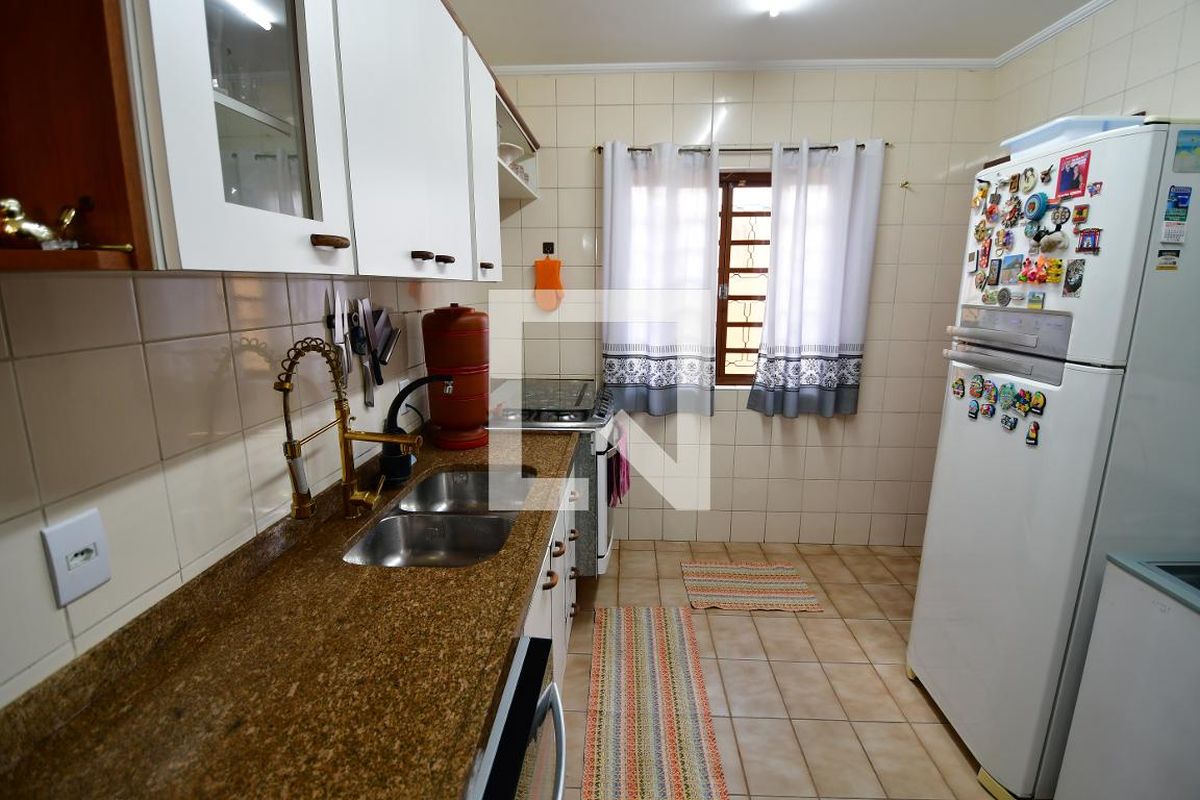Casa à Venda - Jardim Chapadão, 3 Quartos,  183 m2 em , Campinas - sp | SoloBR