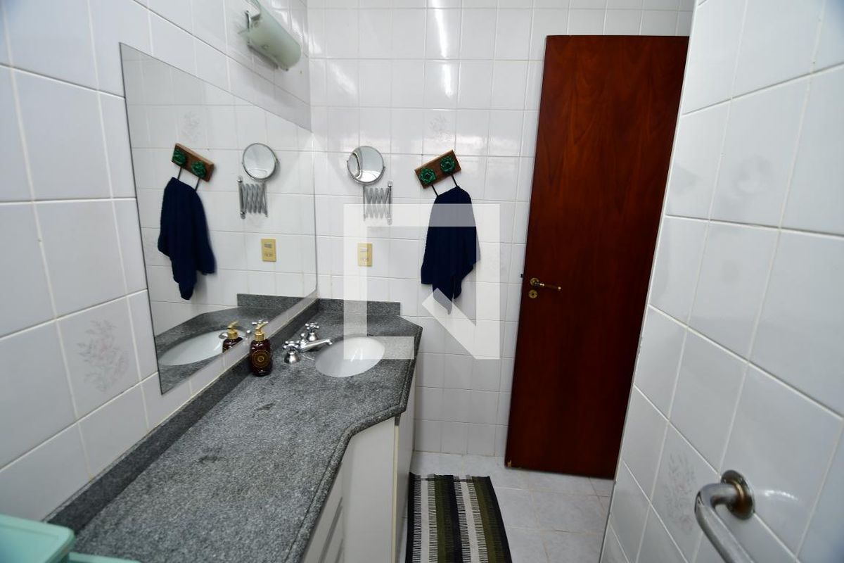 Casa à Venda - Jardim Chapadão, 3 Quartos,  183 m2 em , Campinas - sp | SoloBR