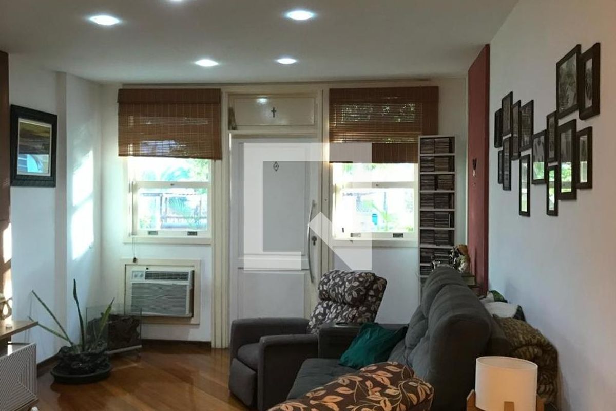 Casa, 4 quartos, 212 m² - Foto 1