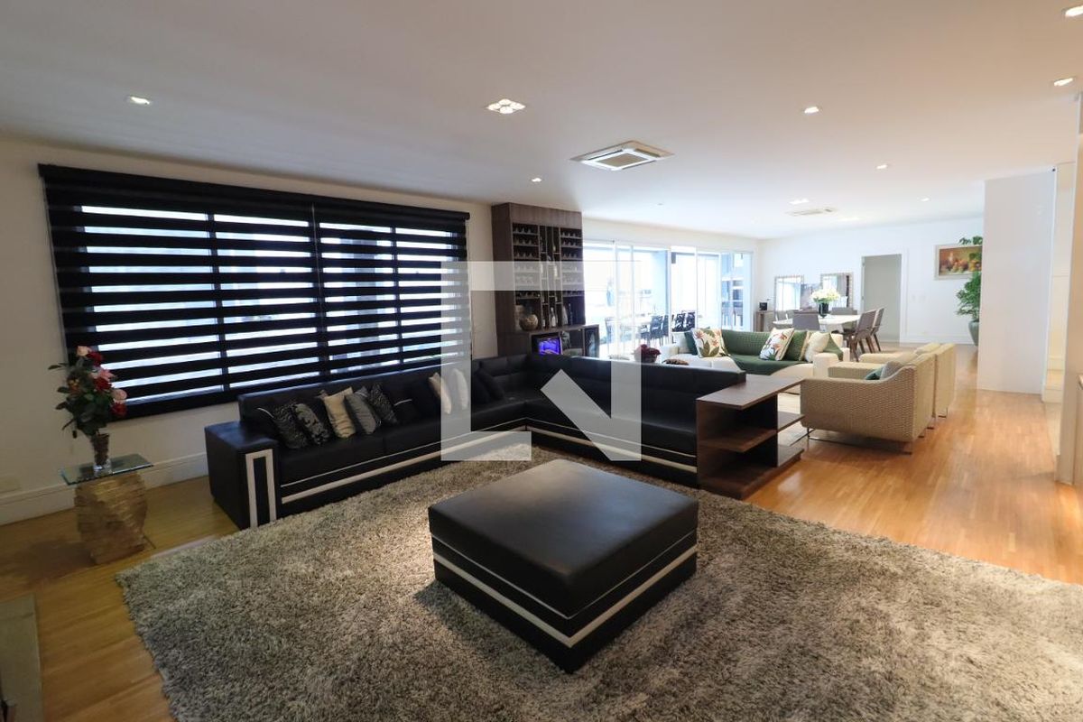 Casa, 4 quartos, 750 m² - Foto 1