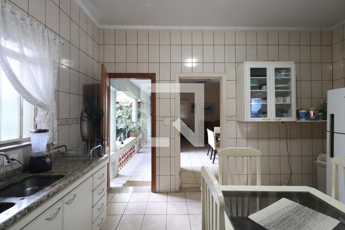 Casa, 3 quartos, 415 m² - Foto 32