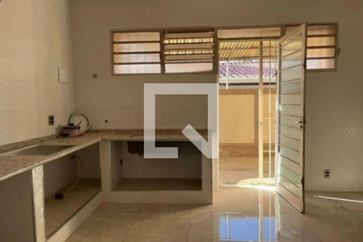 Casa à Venda - Taquaral, 4 Quartos,  450 m2 em , Campinas - sp | SoloBR
