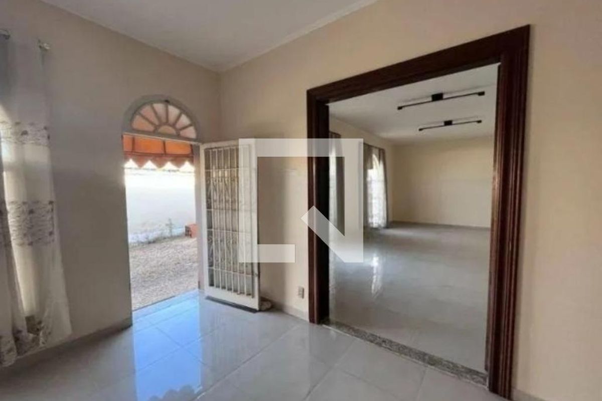 Casa à Venda - Taquaral, 4 Quartos,  450 m2 em , Campinas - sp | SoloBR