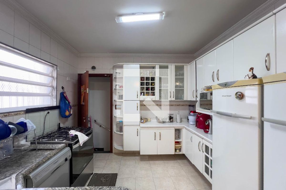 Casa, 3 quartos, 200 m² - Foto 28