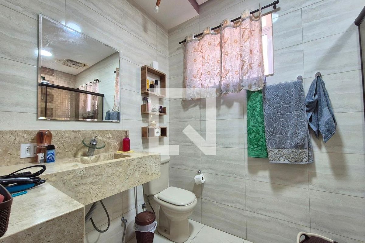 Casa à Venda - Jardim do Lago, 4 Quartos,  400 m2 em , Campinas - sp | SoloBR