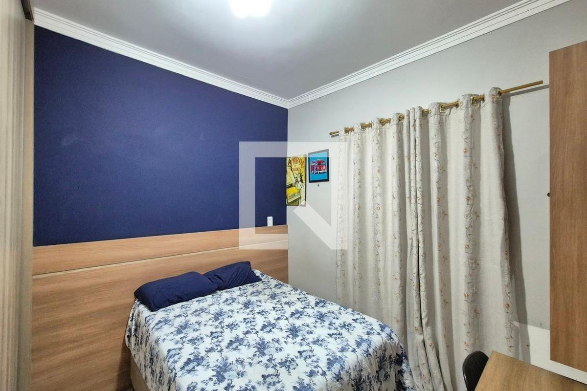Casa à Venda - Jardim do Lago, 4 Quartos,  400 m2 em , Campinas - sp | SoloBR