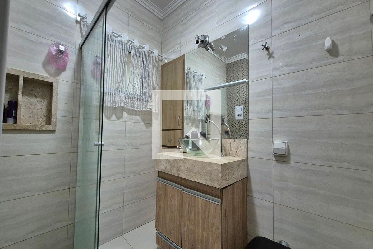 Casa à Venda - Jardim do Lago, 4 Quartos,  400 m2 em , Campinas - sp | SoloBR