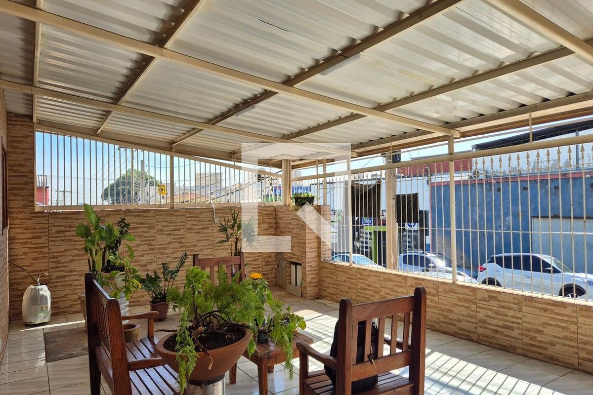 Casa à Venda - Jardim do Lago, 4 Quartos,  400 m2 em , Campinas - sp | SoloBR